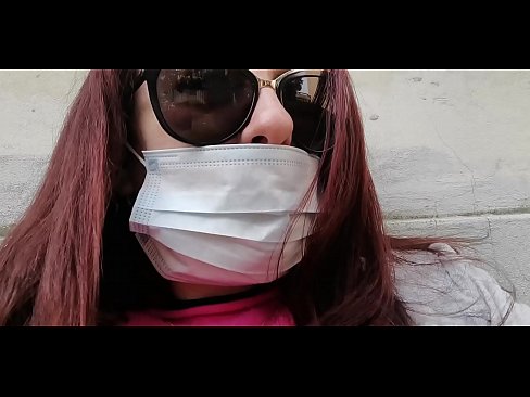 ❤️ Nicoletta yn dial ar ei chymydog ac yn pees yn ei garej (Cwarantîn Eidalaidd Arbennig Covid19) ️ Porno fb wrthon ni ❌